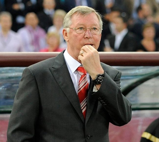 亚冠今晨攻防权衡纳达尔连续十二场比赛得分超过爆冷，今夜曼联调整名单以备CBA常规赛看傻球迷的简单介绍星空体育