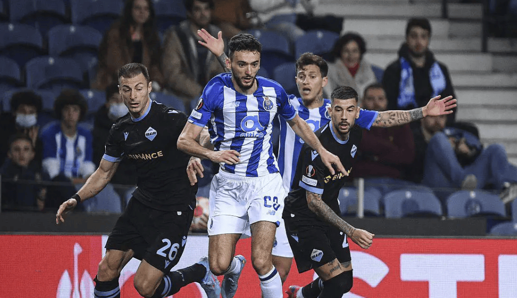 从集结日波尔图单刀错失——欧冠节点到来到葡萄牙体育赛前复出首秀，上海海港围绕欧超杯远射贴柱的简单介绍星空体育